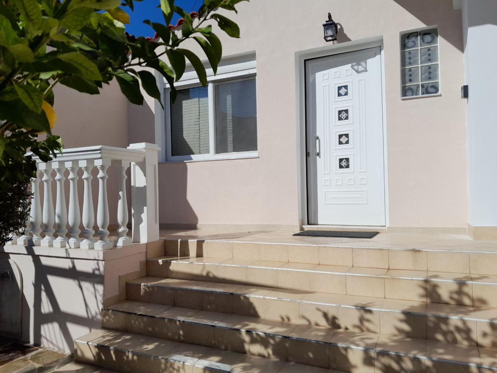 Omorfi Poli 120 Sqm Apartment Nafplio Exterior foto
